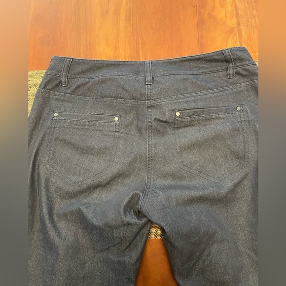 H&M Lightweight Denim Jeans - Long 31" Inseam! - Picture 3 of 4